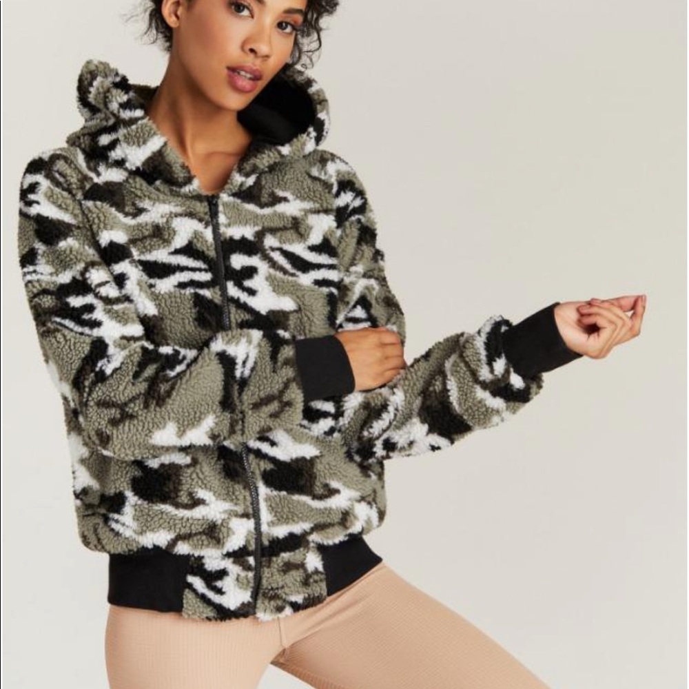 Strut this camp fleece one size